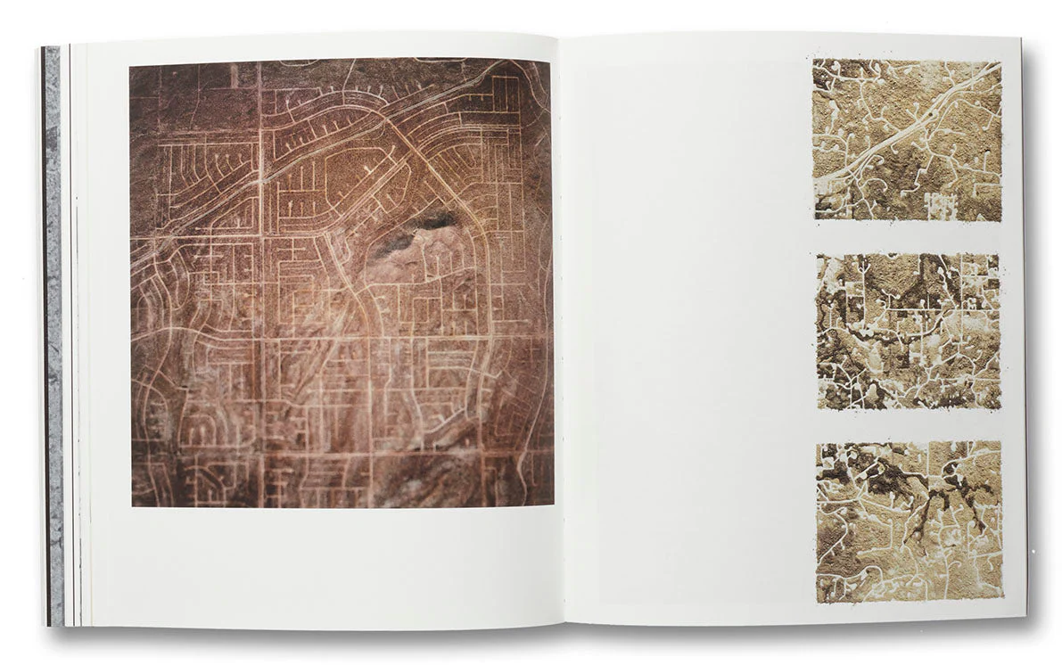 a Handful of Dust (First edition) - Image 28
