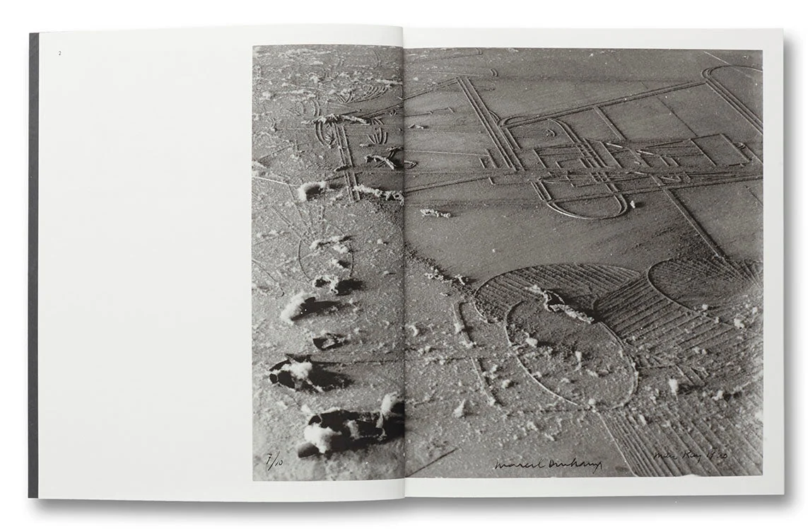a Handful of Dust (First edition) - Image 3