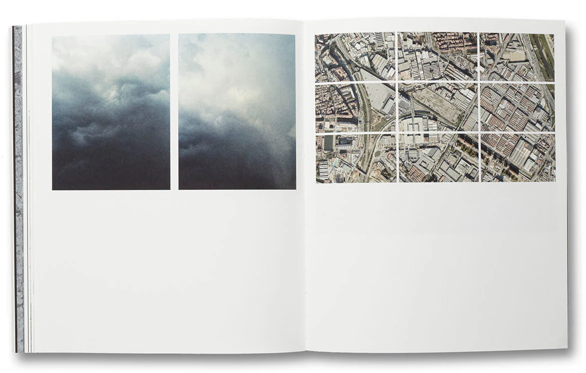 a Handful of Dust (First edition) - Image 31