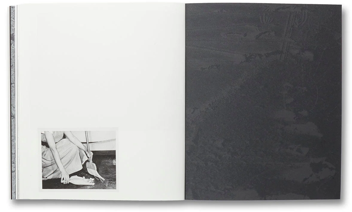 a Handful of Dust (First edition) - Image 33